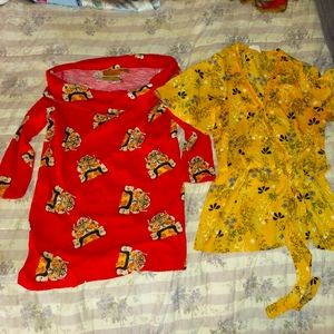 2 vintage tops
